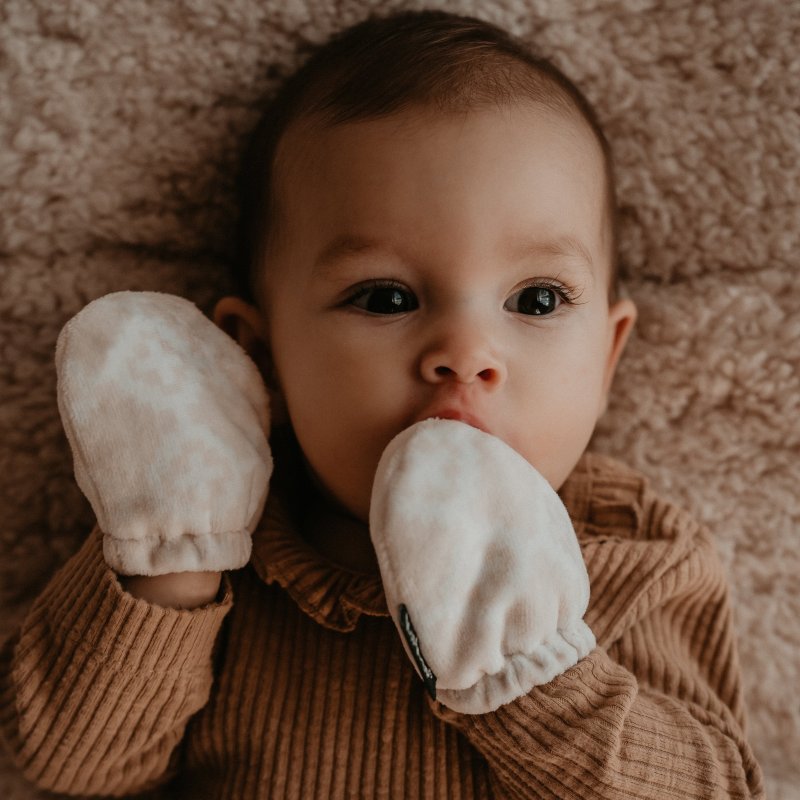Produkt - Detské rukavice proti poškriabaniu MITTENS Roccy Sahara